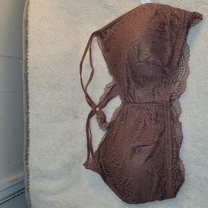 Maurices lace bralette in mauve